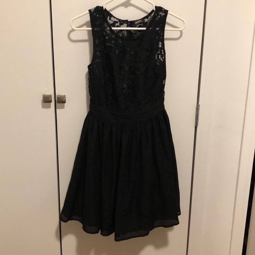 Lulus cocktail formal black dress lace